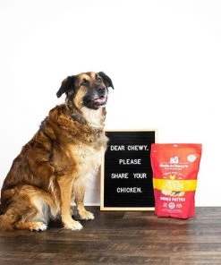 Three Blue Dogs Stella And Chewy's Chewy’s Chicken Freeze-Dried Raw Dinner Patties