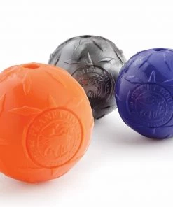 Planet Dog Diamond Plate Ball Three Blue Dogs