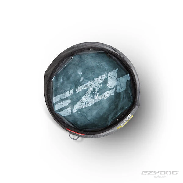 Three Blue Dogs EzyDog Drive Takeaway Water Bowl 4 Three Blue Dogs EzyDog Drive Takeaway Water Bowl