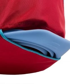 KURGO KIBBLE CARRIER - CHILI RED Three Blue Dogs