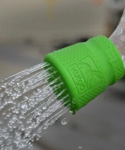 Three Blue Dogs KURGO MUD DOG TRAVEL SHOWER