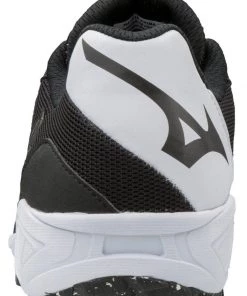 Team Sports Mizuno Dominant All Surface Low Turf Shoe